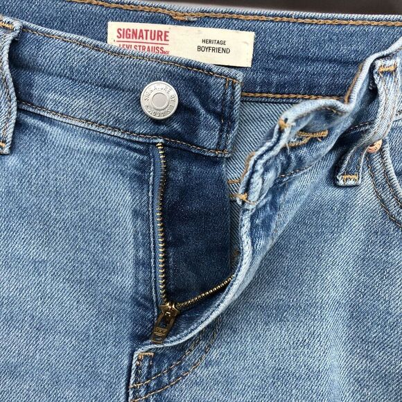 Signature Levis Heritage Boyfriend Jeans Size 6 Women Regular Fit Light Wash - Picture 3 of 13